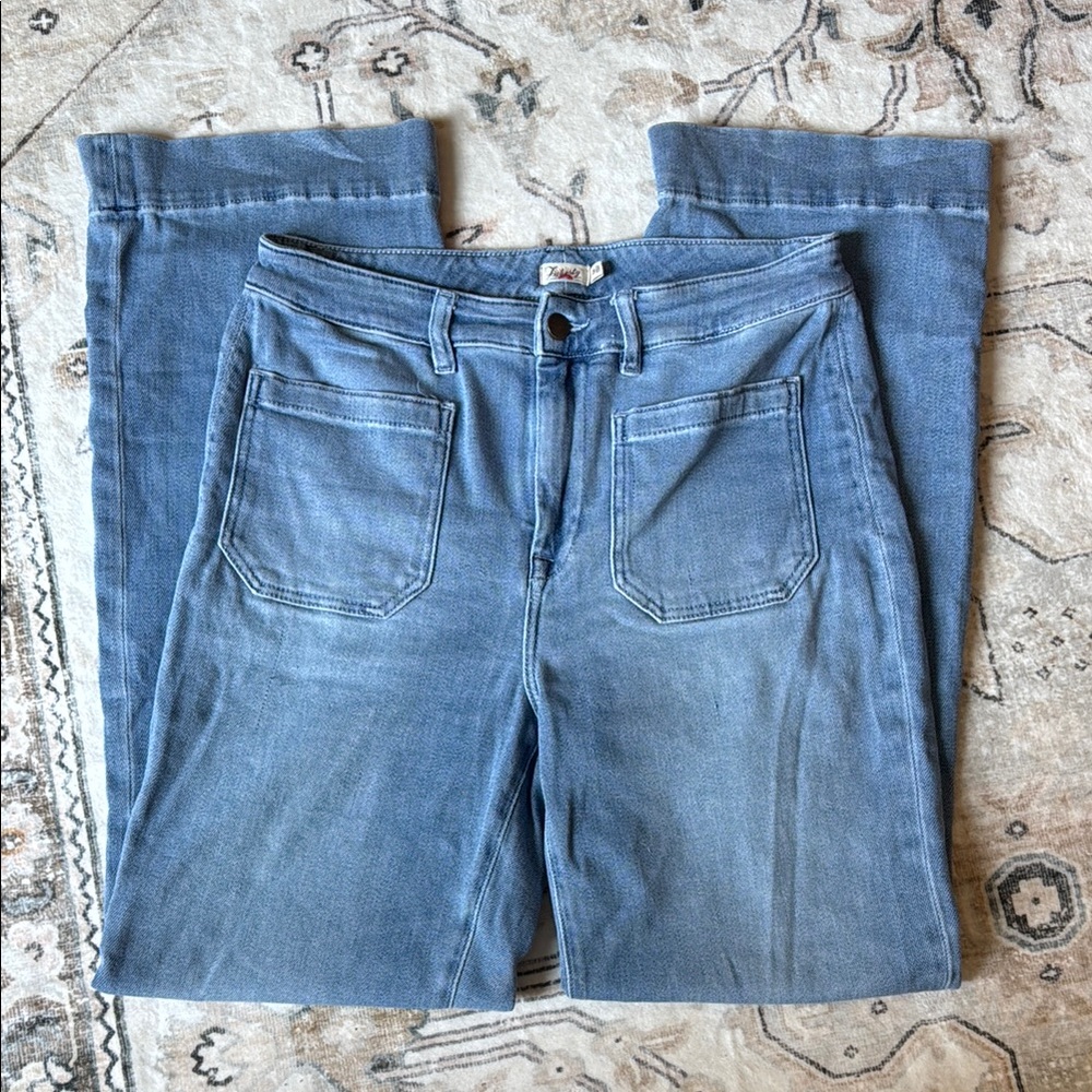 Faherty Women's Light Blue Straight Leg